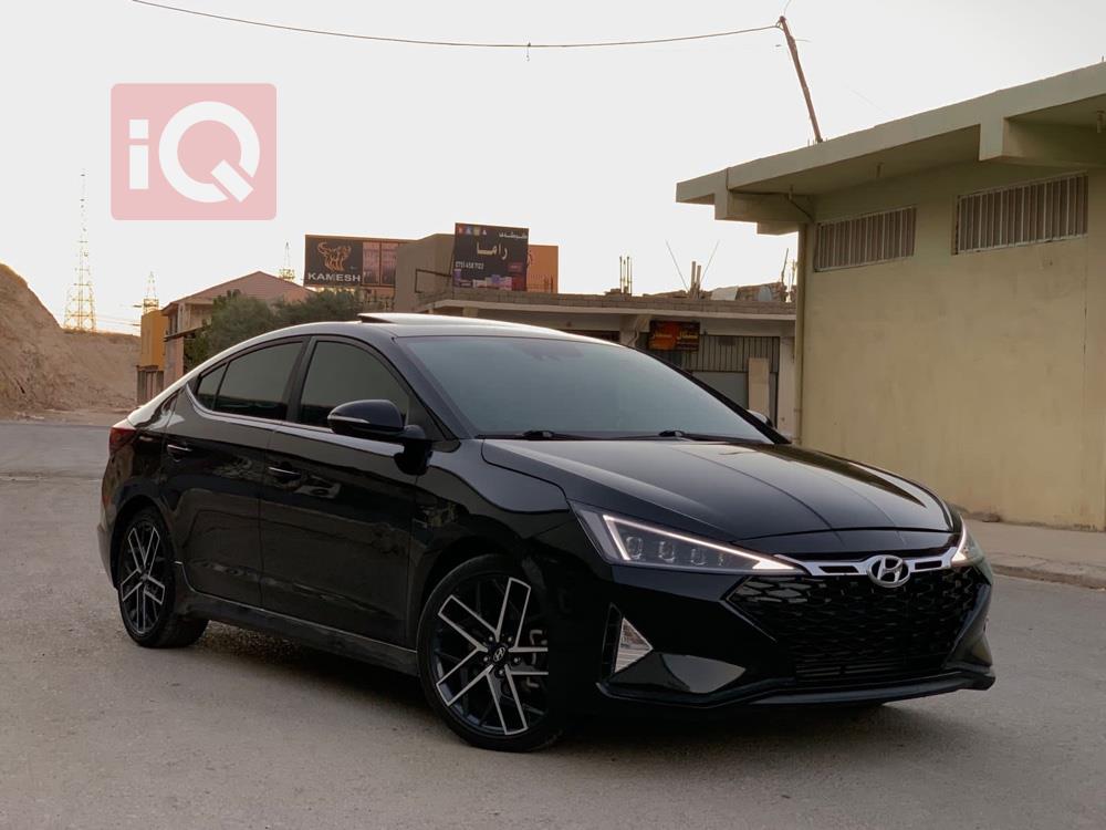 هیوندای ئەلەنترا